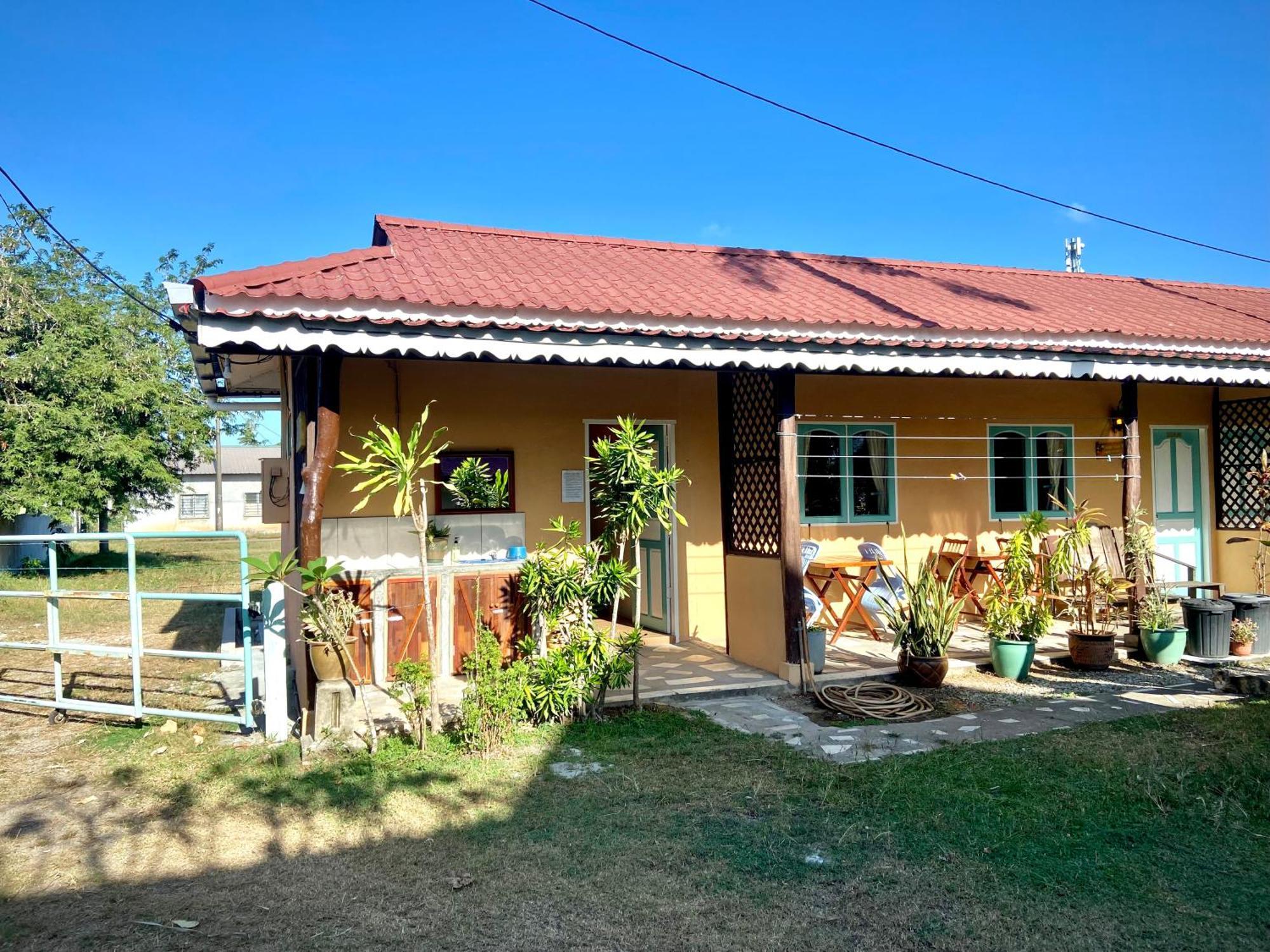 Soluna Guest House Pantai Cenang  Εξωτερικό φωτογραφία