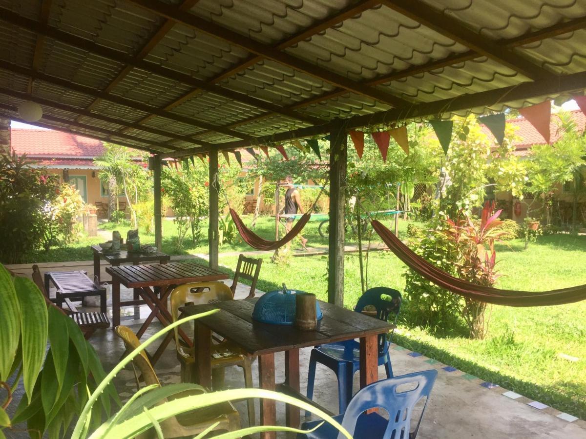 Soluna Guest House Pantai Cenang  Εξωτερικό φωτογραφία