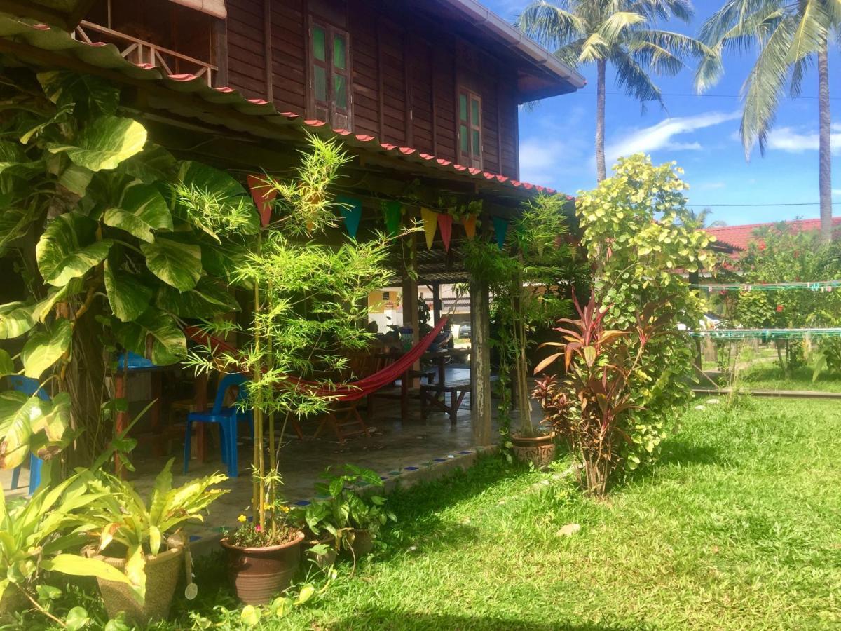 Soluna Guest House Pantai Cenang  Εξωτερικό φωτογραφία