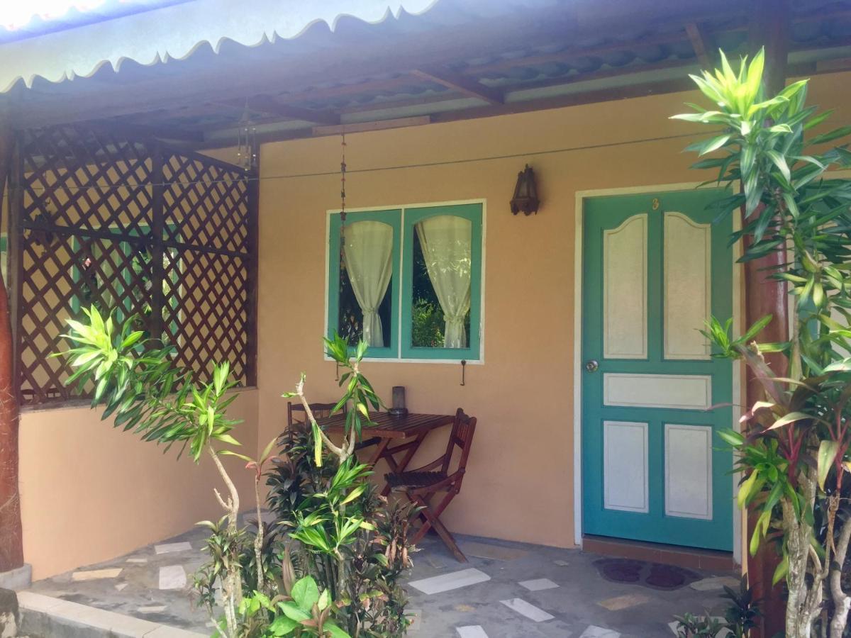 Soluna Guest House Pantai Cenang  Εξωτερικό φωτογραφία