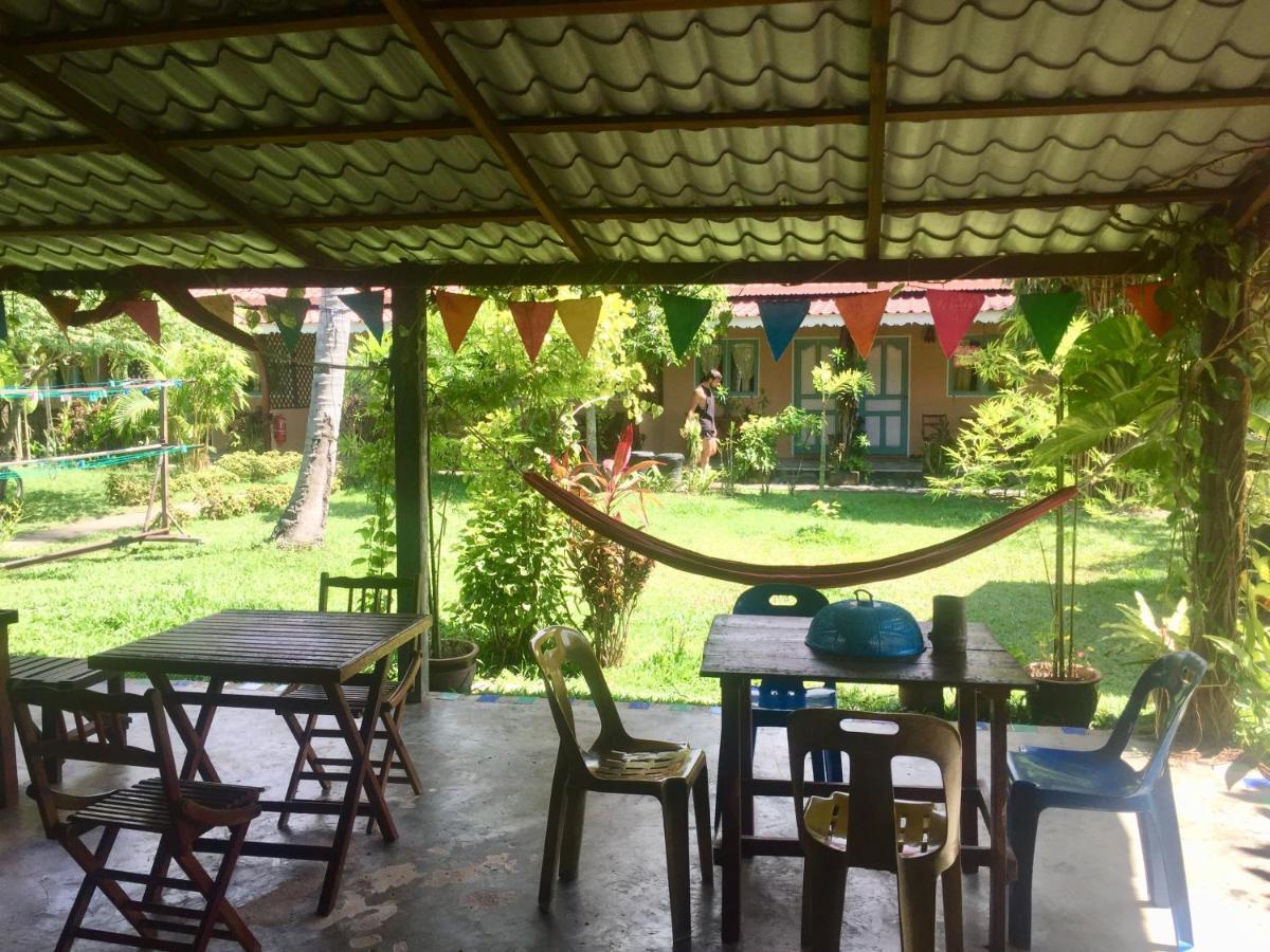 Soluna Guest House Pantai Cenang  Εξωτερικό φωτογραφία
